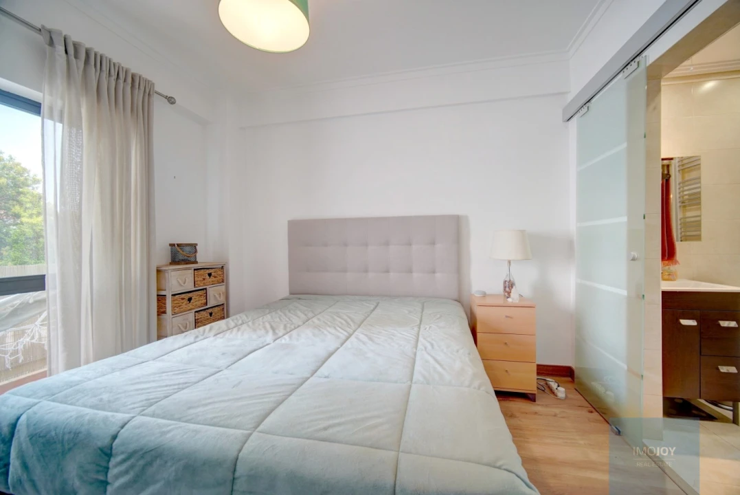 Apartamento T3 para Venda em Carnaxide e Queijas Foto 13