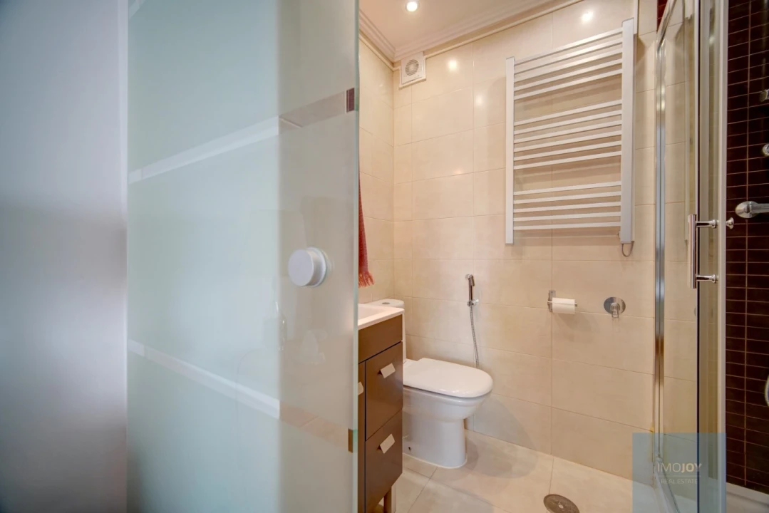 Apartamento T3 para Venda em Carnaxide e Queijas Foto 16