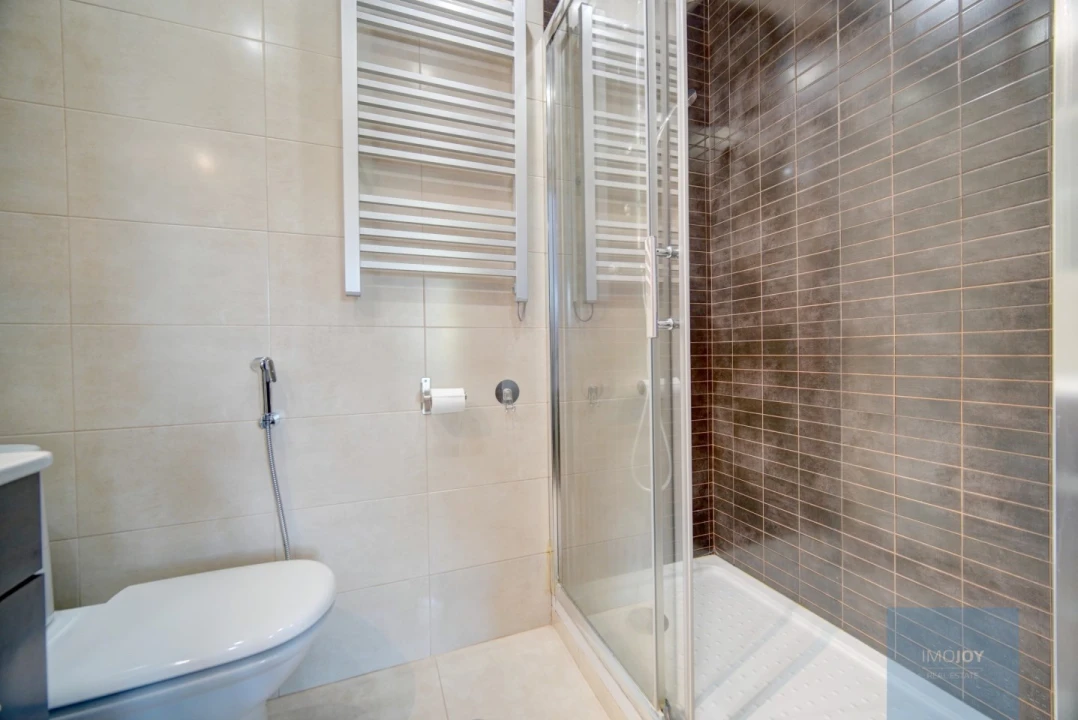 Apartamento T3 para Venda em Carnaxide e Queijas Foto 17