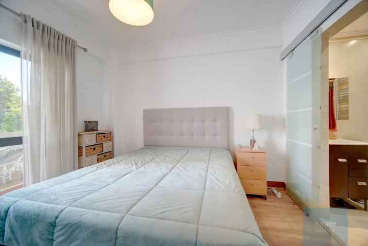 Apartamento T3 para Venda em Carnaxide e Queijas Foto 13