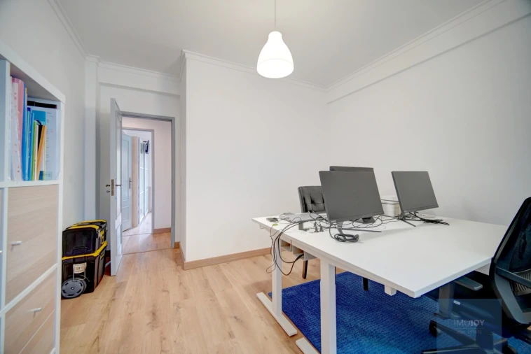 Apartamento T3 para Venda em Carnaxide e Queijas Foto 21