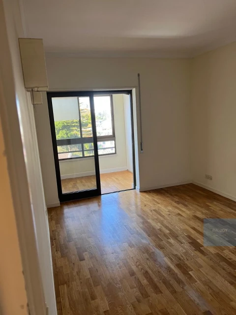Apartamento T2 para Arrendamento em Cascais e Estoril