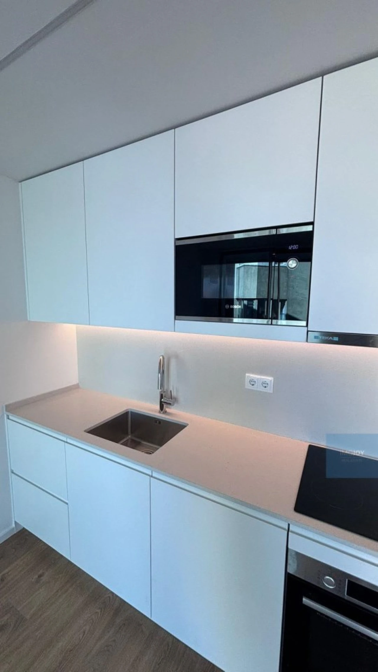 Apartamento T1 para Arrendamento em Cedofeita, Santo Ildefonso, Sé, Miragaia, São Nicolau e Vitória Foto 8