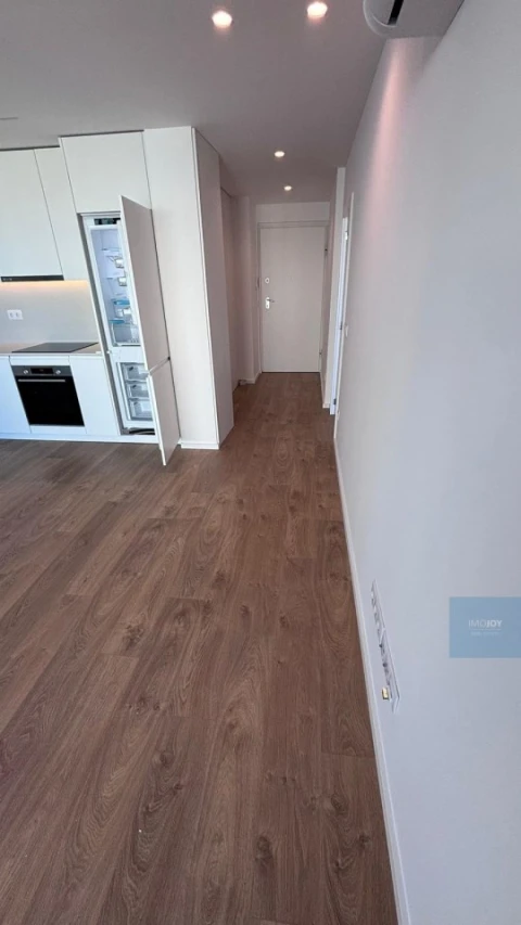 Apartamento T1 para Arrendamento em Cedofeita, Santo Ildefonso, Sé, Miragaia, São Nicolau e Vitória