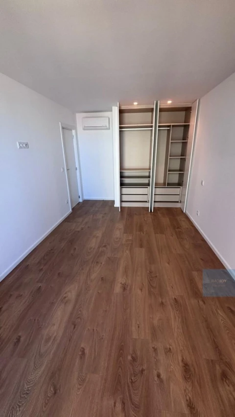 Apartamento T1 para Arrendamento em Cedofeita, Santo Ildefonso, Sé, Miragaia, São Nicolau e Vitória