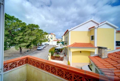 Moradia T4 para Venda em Carvoeira