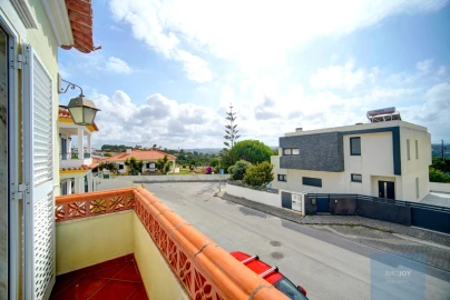 Moradia T4 para Venda em Carvoeira