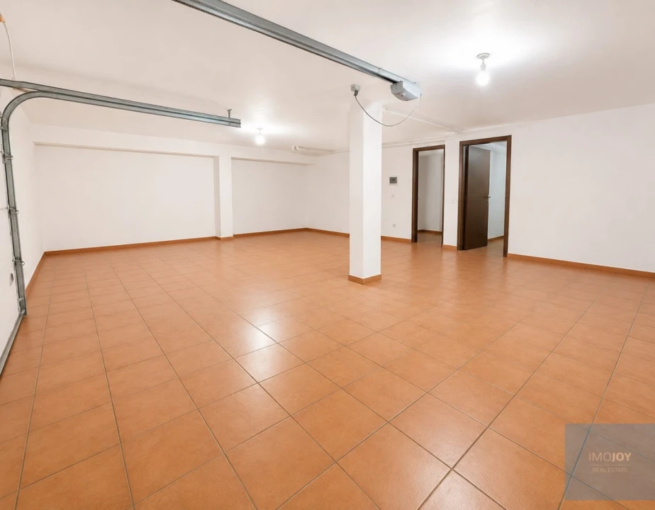 Moradia T3 para Venda em Guia Foto 15