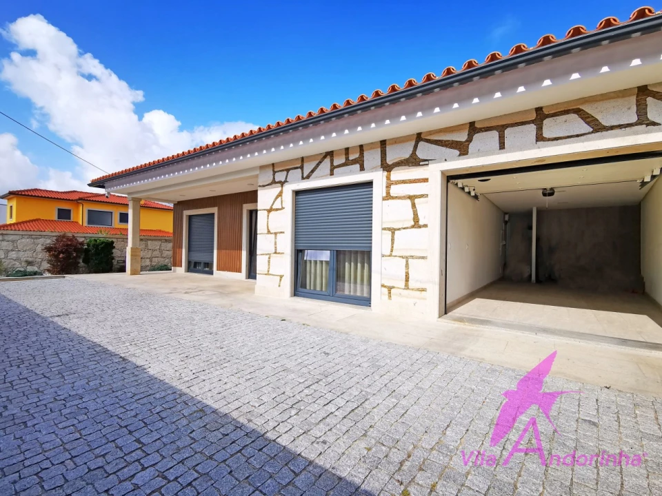 Moradia T3 para Venda em Vila Praia de Ancora Foto 22