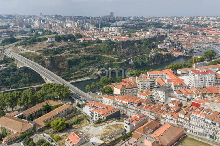 Apartamento T3 para Venda em Cedofeita, Santo Ildefonso, Sé, Miragaia, São Nicolau e Vitória Foto 25