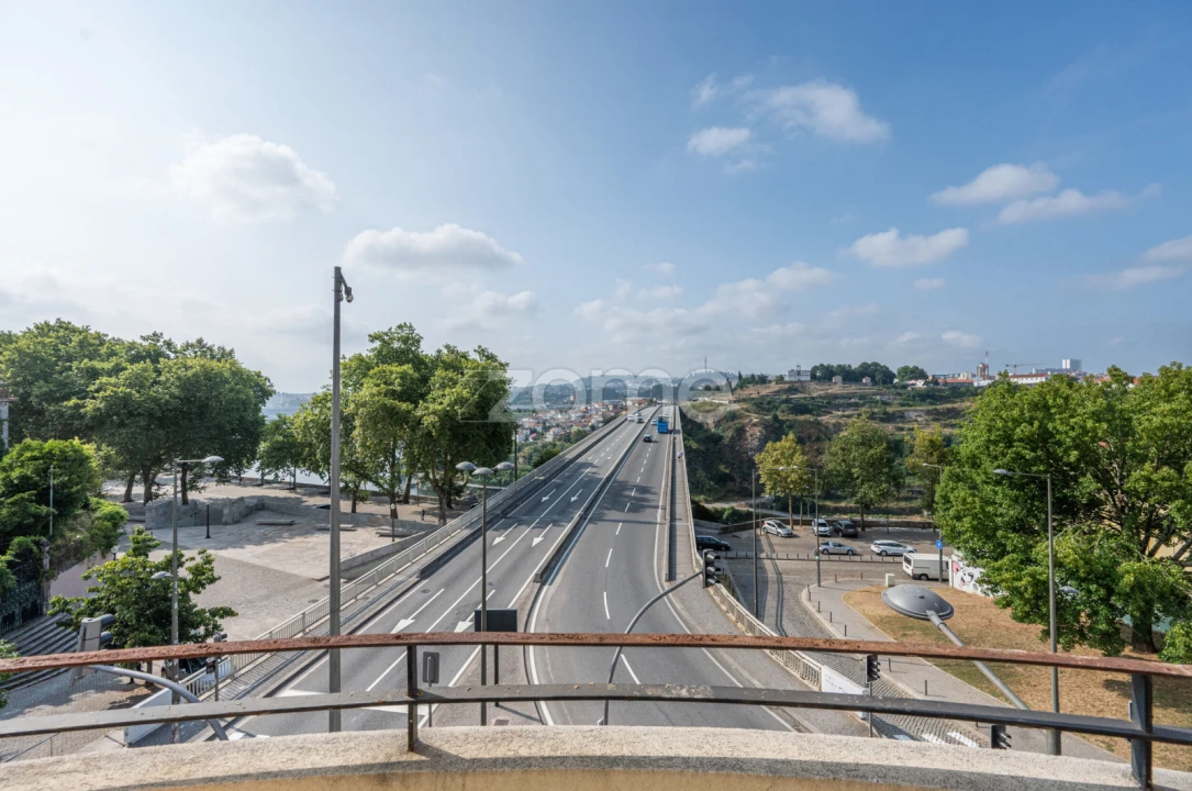 Apartamento T3 para Venda em Cedofeita, Santo Ildefonso, Sé, Miragaia, São Nicolau e Vitória Foto 26