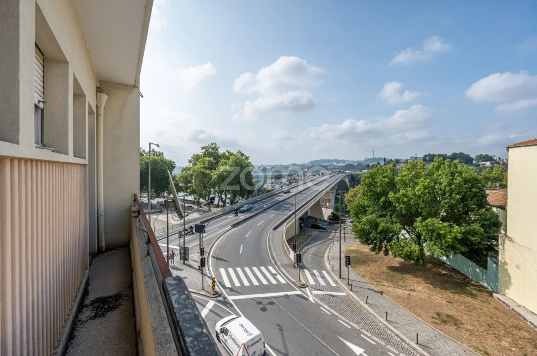 Apartamento T3 para Venda em Cedofeita, Santo Ildefonso, Sé, Miragaia, São Nicolau e Vitória Foto 28