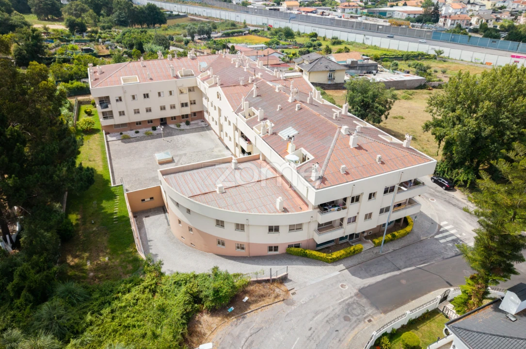 Apartamento T2 para Venda em Mafamude e Vilar do Paraíso Foto 35