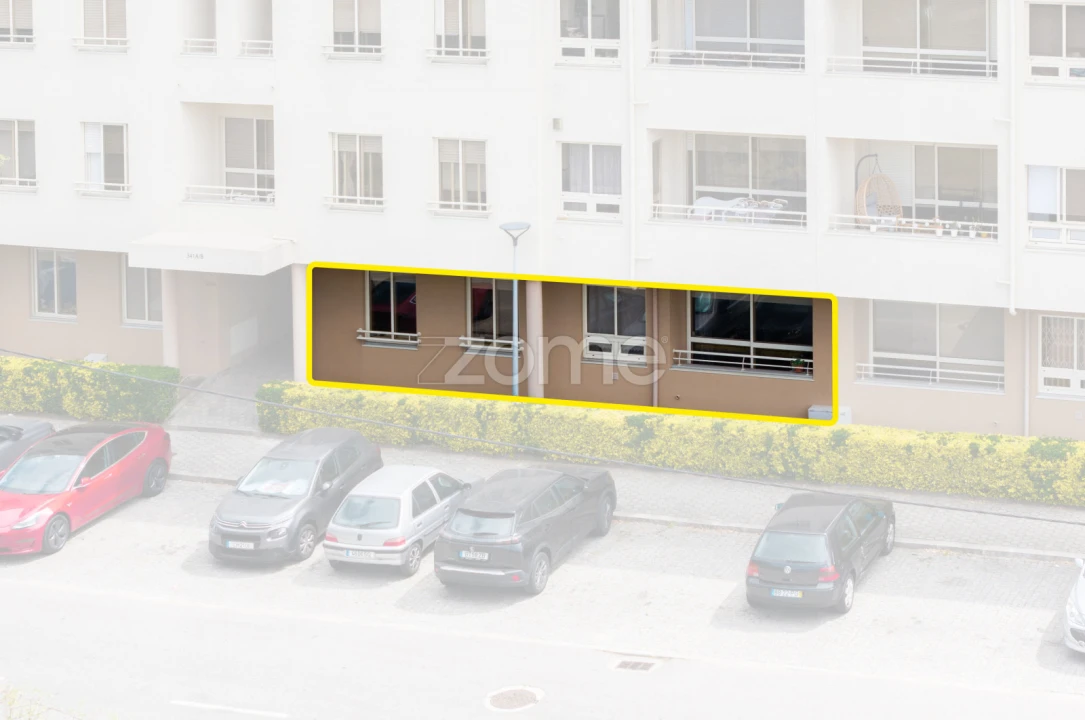 Apartamento T2 para Venda em Mafamude e Vilar do Paraíso Foto 27