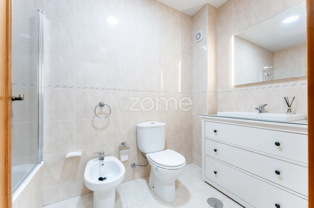 Apartamento T2 para Venda em Mafamude e Vilar do Paraíso Foto 19