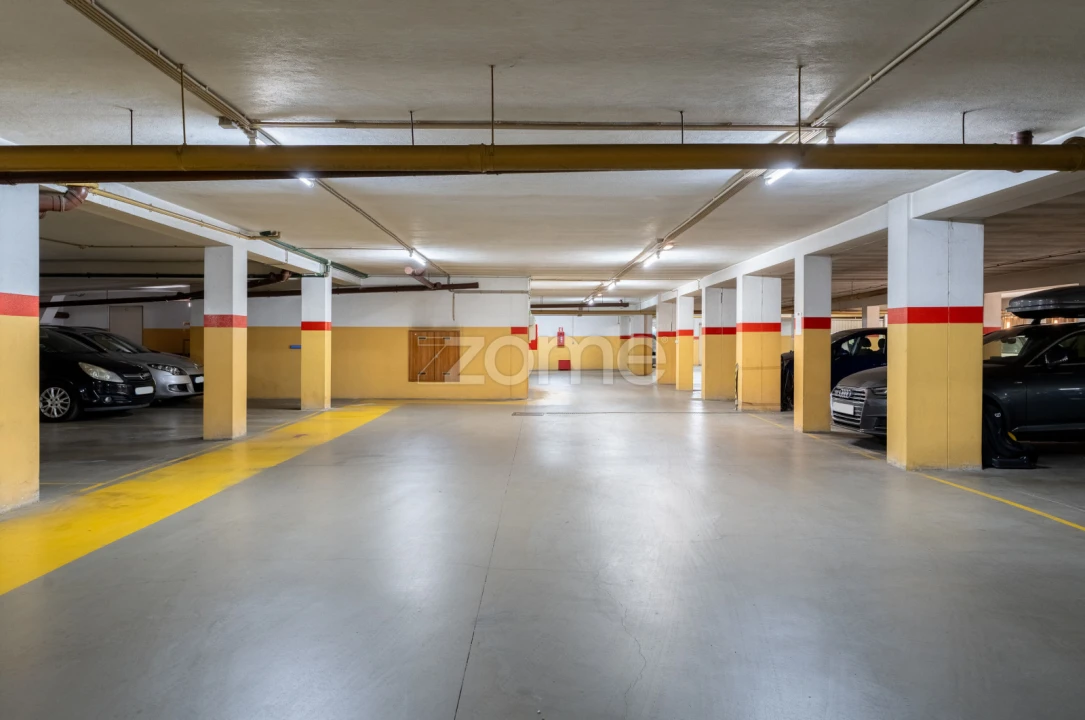 Apartamento T2 para Venda em Mafamude e Vilar do Paraíso Foto 24
