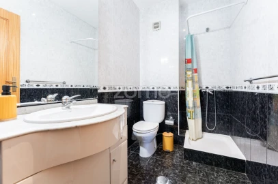 Apartamento T2 para Venda em Mafamude e Vilar do Paraíso