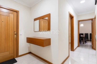 Apartamento T2 para Venda em Mafamude e Vilar do Paraíso