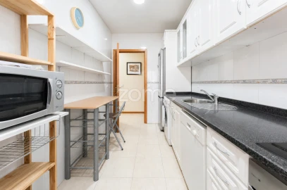 Apartamento T2 para Venda em Mafamude e Vilar do Paraíso
