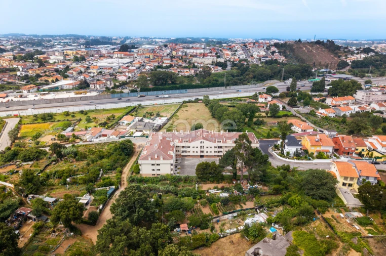 Apartamento T2 para Venda em Mafamude e Vilar do Paraíso Foto 38