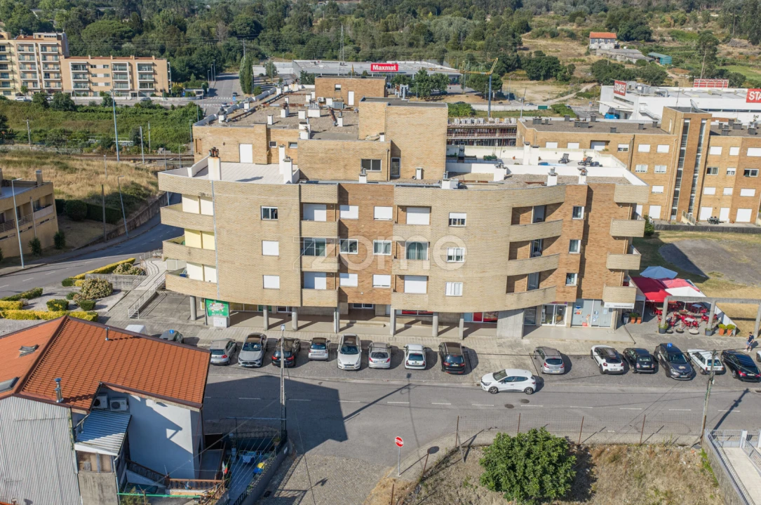 Apartamento T2 para Venda em Valongo Foto 18