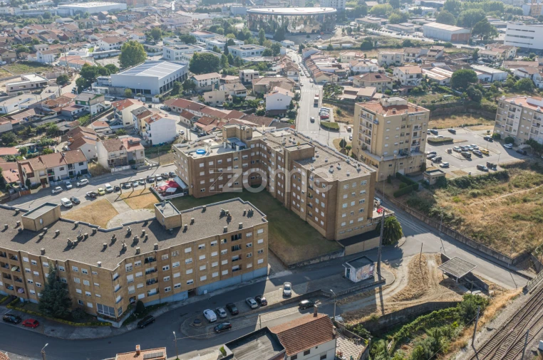 Apartamento T2 para Venda em Valongo Foto 21