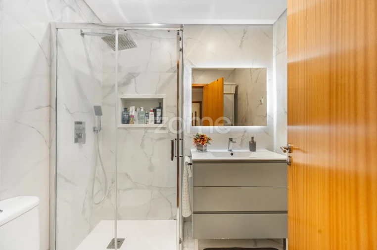 Apartamento T2 para Venda em Valongo Foto 13