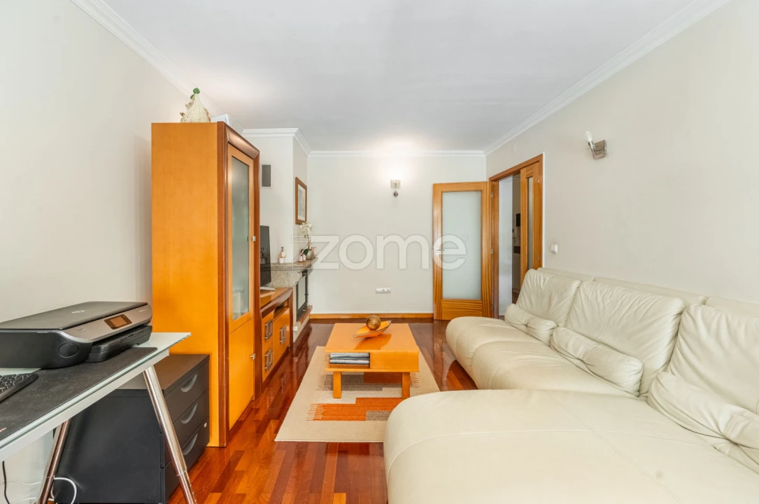 Apartamento T2 para Venda em Valongo Foto 6
