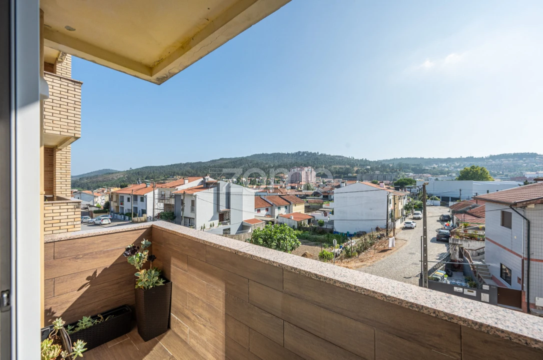 Apartamento T2 para Venda em Valongo Foto 15