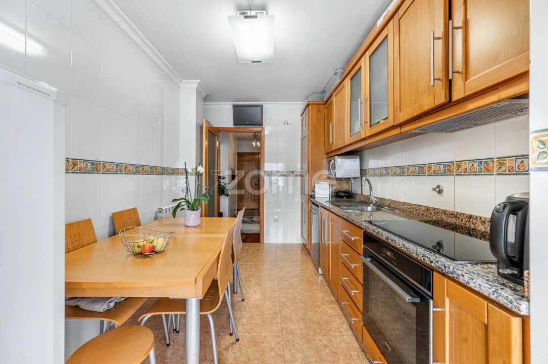 Apartamento T2 para Venda em Valongo Foto 8