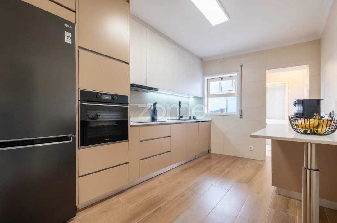 Apartamento T2 para Venda em Aguas Santas Foto 1