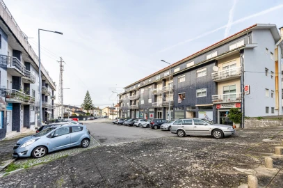 Negócio para Arrendamento em Gulpilhares e Valadares