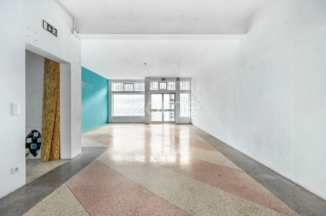 Negócio para Arrendamento em Gulpilhares e Valadares Foto 4
