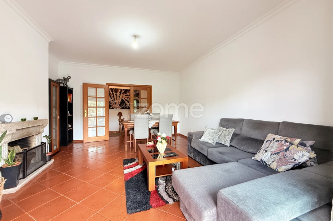 Apartamento T2 para Venda em Riba de Ave Foto 9
