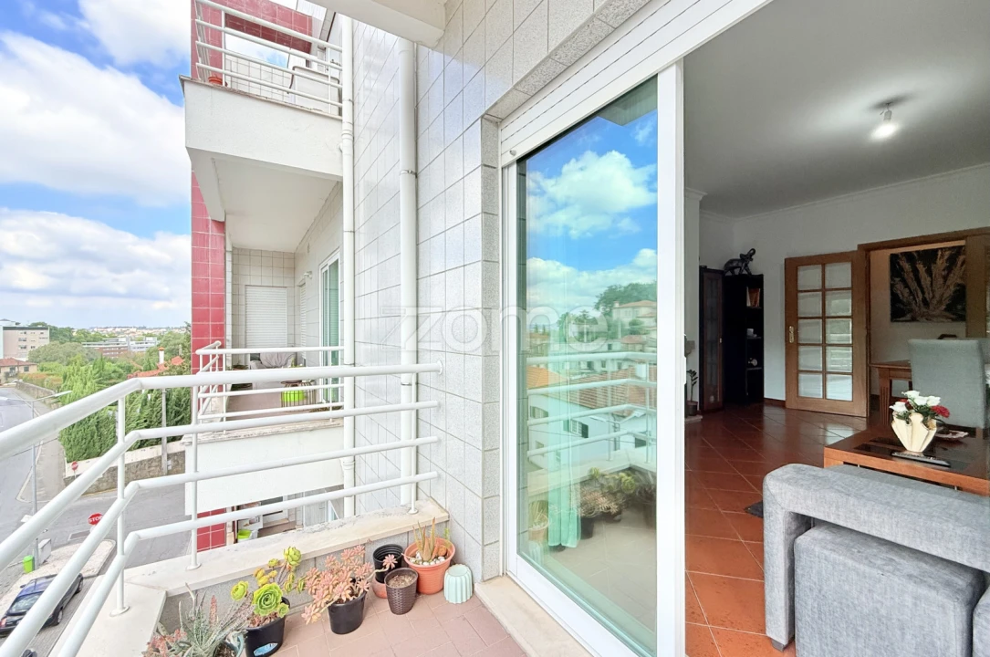 Apartamento T2 para Venda em Riba de Ave Foto 12