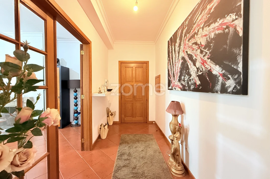 Apartamento T2 para Venda em Riba de Ave Foto 2