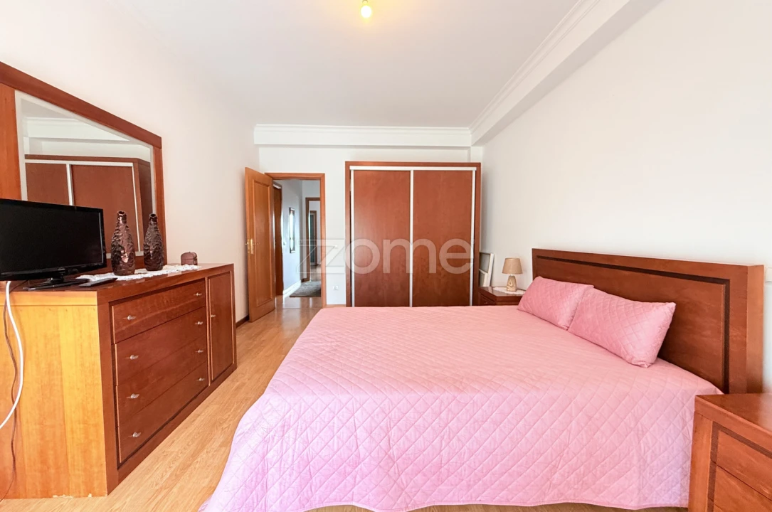 Apartamento T2 para Venda em Riba de Ave Foto 19