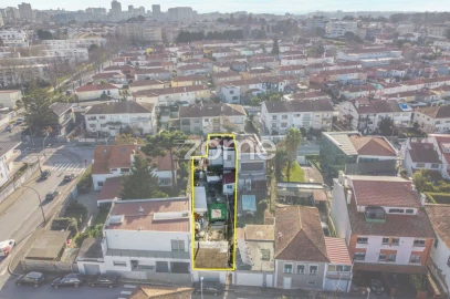 Moradia T5 para Venda em Aldoar, Foz do Douro e Nevogilde
