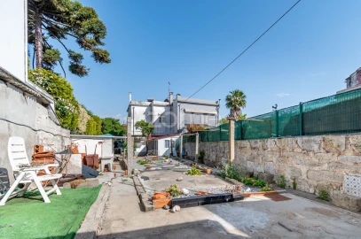 Moradia T5 para Venda em Aldoar, Foz do Douro e Nevogilde