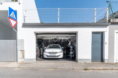 Moradia T5 para Venda em Aldoar, Foz do Douro e Nevogilde