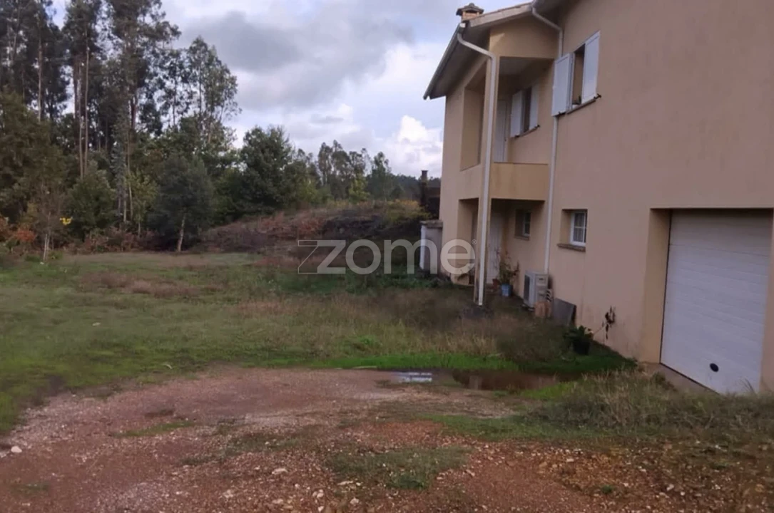 Moradia T3 para Venda em Cercosa Foto 23