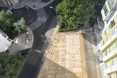 Apartamento T4 para Venda em Carnaxide e Queijas