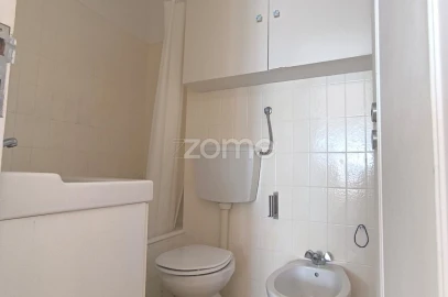 Apartamento T4 para Venda em Carnaxide e Queijas