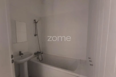 Apartamento T4 para Venda em Carnaxide e Queijas