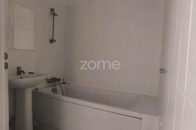 Apartamento T4 para Venda em Carnaxide e Queijas Foto 23