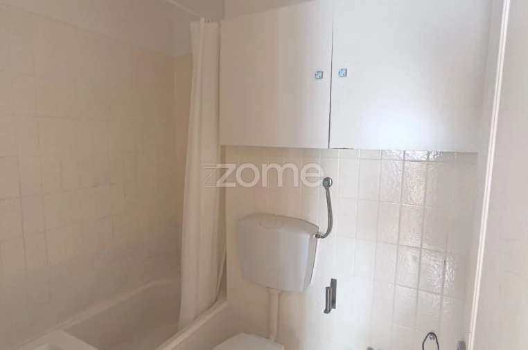 Apartamento T4 para Venda em Carnaxide e Queijas Foto 31