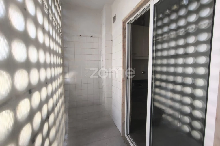 Apartamento T4 para Venda em Carnaxide e Queijas Foto 14