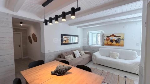 Apartamento T2 para Venda em Sesimbra (Santiago)