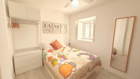 Apartamento T2 para Venda em Sesimbra (Santiago)