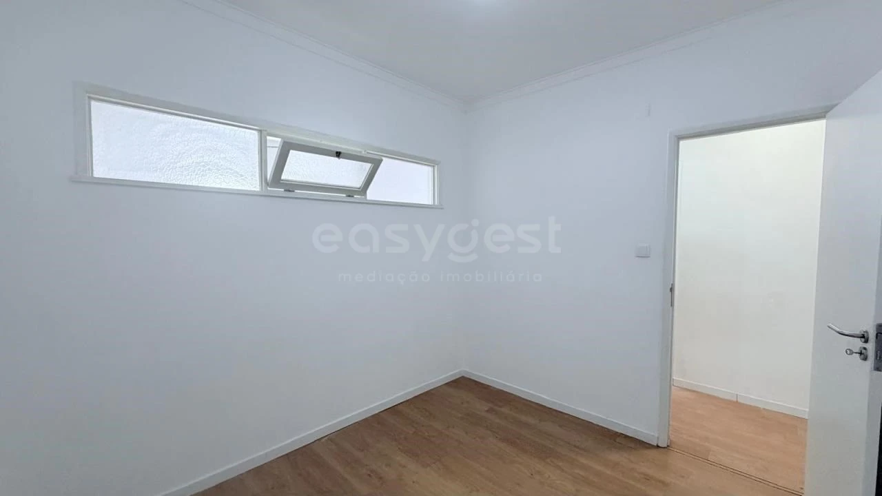 Apartamento T2 para Venda em Seixal, Arrentela e Aldeia de Paio Pires Foto 7
